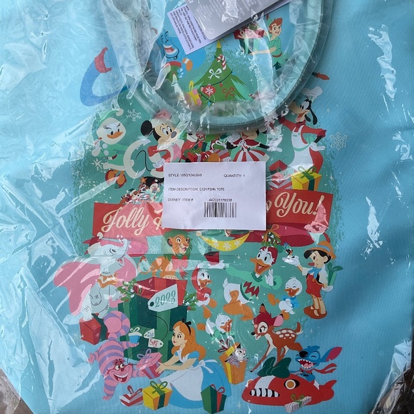 Disney Christmas tote - Picture 1 of 3